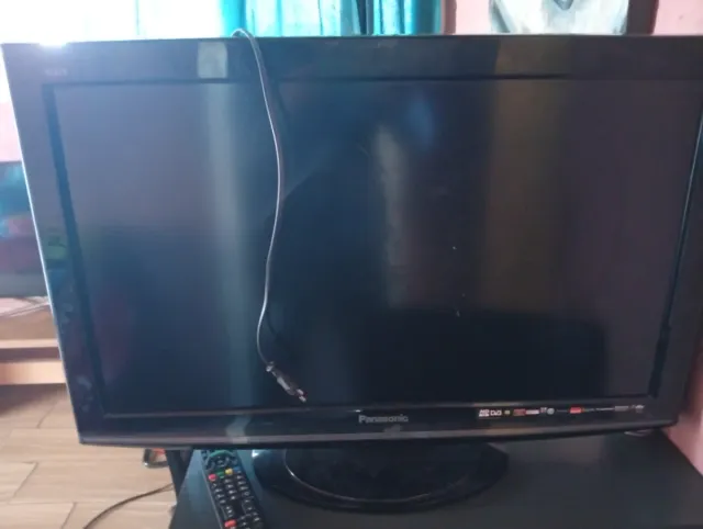 Televisor Panasonic Negro