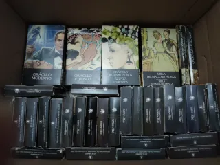 + 40 Oráculos Lo Scarabeo.