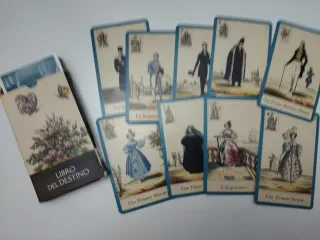 + 40 Oráculos Lo Scarabeo.