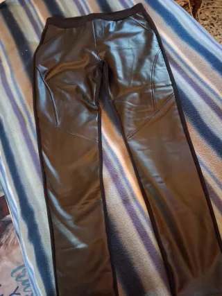 Pantaloni finta pelle neri