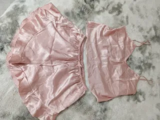 Pijama satén rosa verano