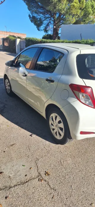 Toyota Yaris 2012