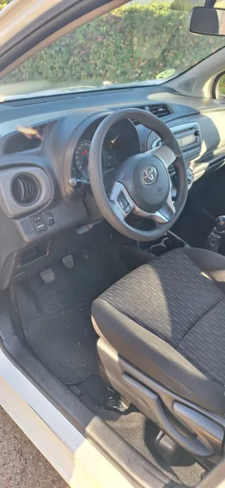 Toyota Yaris 2012