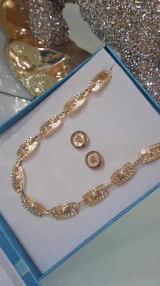 Conjunto collar y pulsera chapado 18K