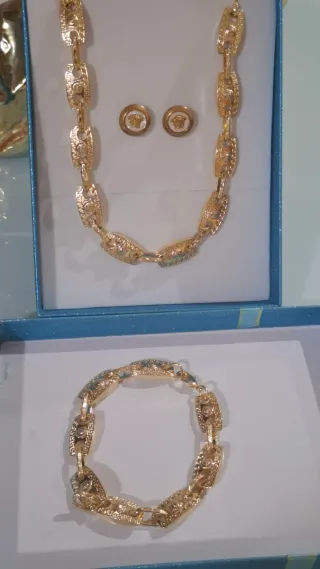 Conjunto collar y pulsera chapado 18K