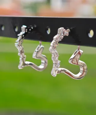 Pendientes de perla y circonitas plateados