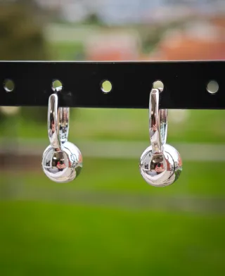 Pendientes de perla y circonitas plateados