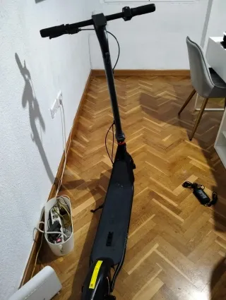 Patinete Eléctrico Cecotec Bongo D40