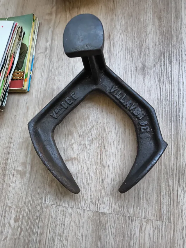 Yunque de zapatero antiguo