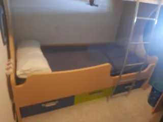 Litera madera y metal