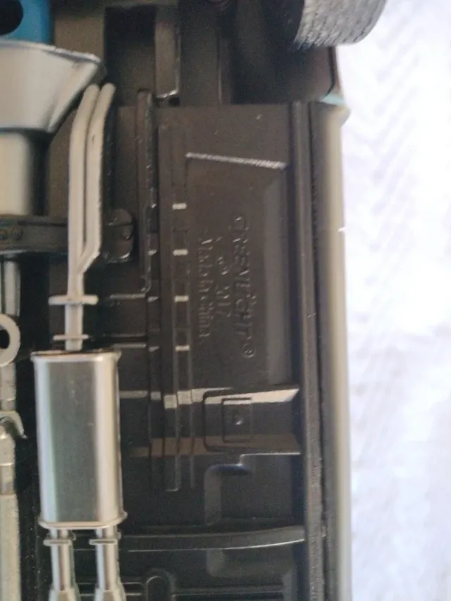 Coche V8 Interceptor 1:18 Negro