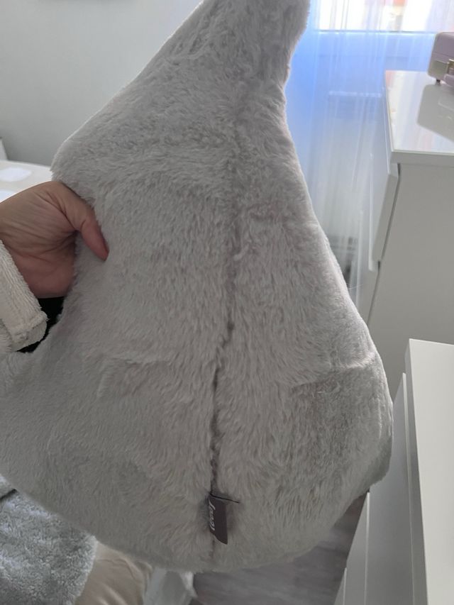 Cama para mascotas tipo iglú