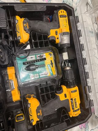 2 Taladros DeWalt 12V