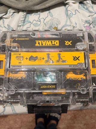 2 Taladros DeWalt 12V