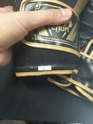 Guantes Boxeo Profesional Venum Negro/Dorado