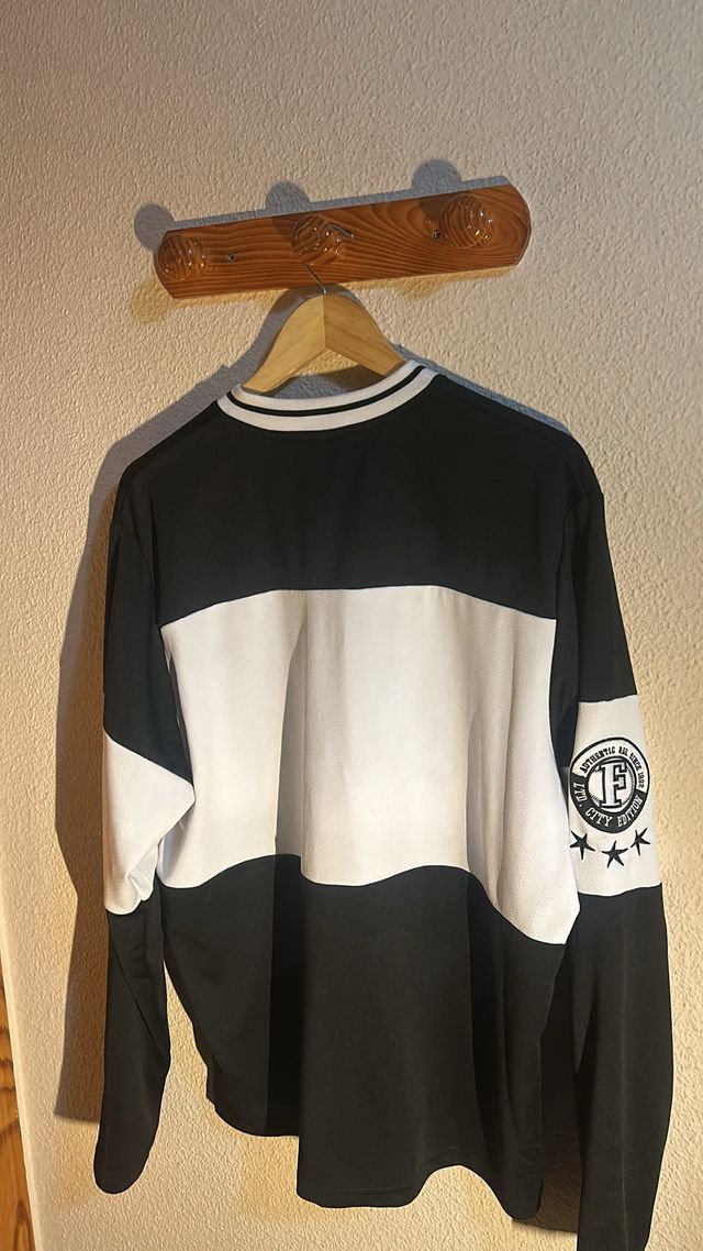 Camiseta FUBU Manga Larga