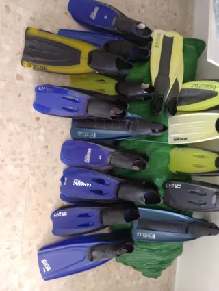 16 pares de aletas de pesca submarina