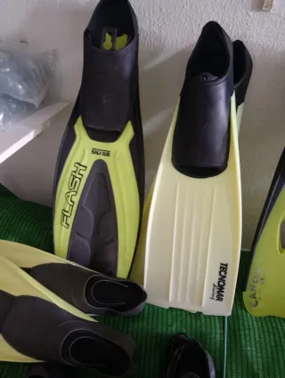 16 pares de aletas de pesca submarina