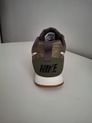 Zapatillas Nike MD Runner 2 Verde Militar