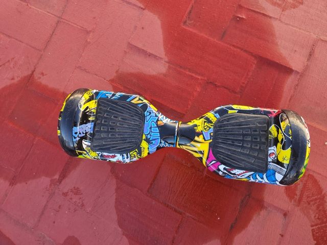 Hoverboard con diseño graffiti
