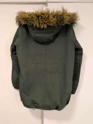 Parka verde botella