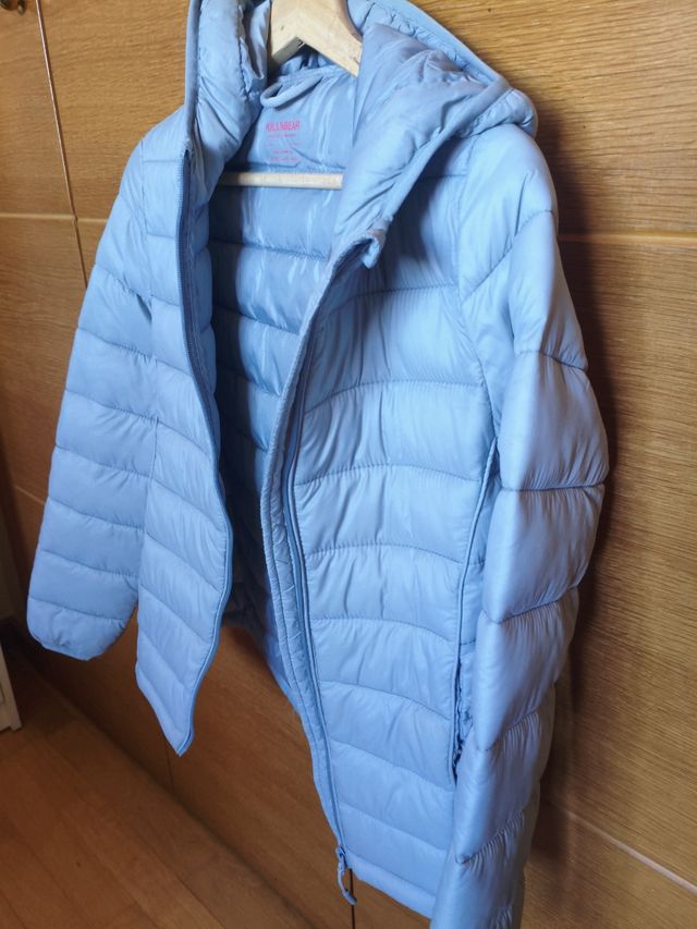 Abrigo acolchado azul claro entretiempo