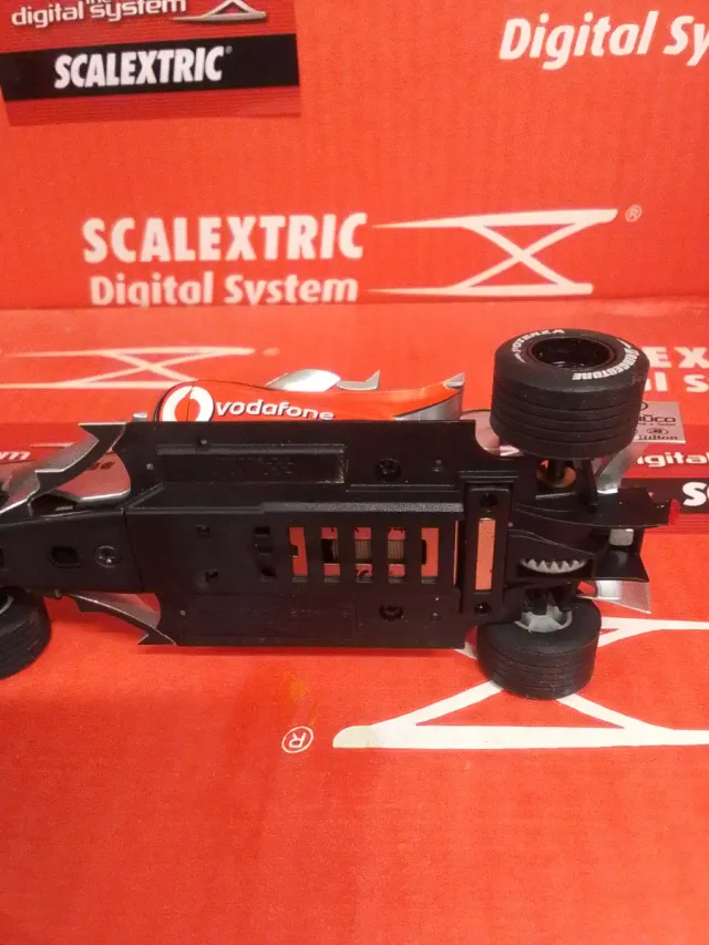 Scalextric McLaren MP4-21 Digital