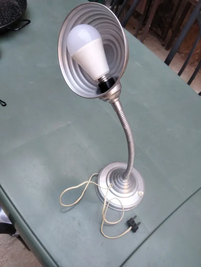 Lámpara flexo vintage metal