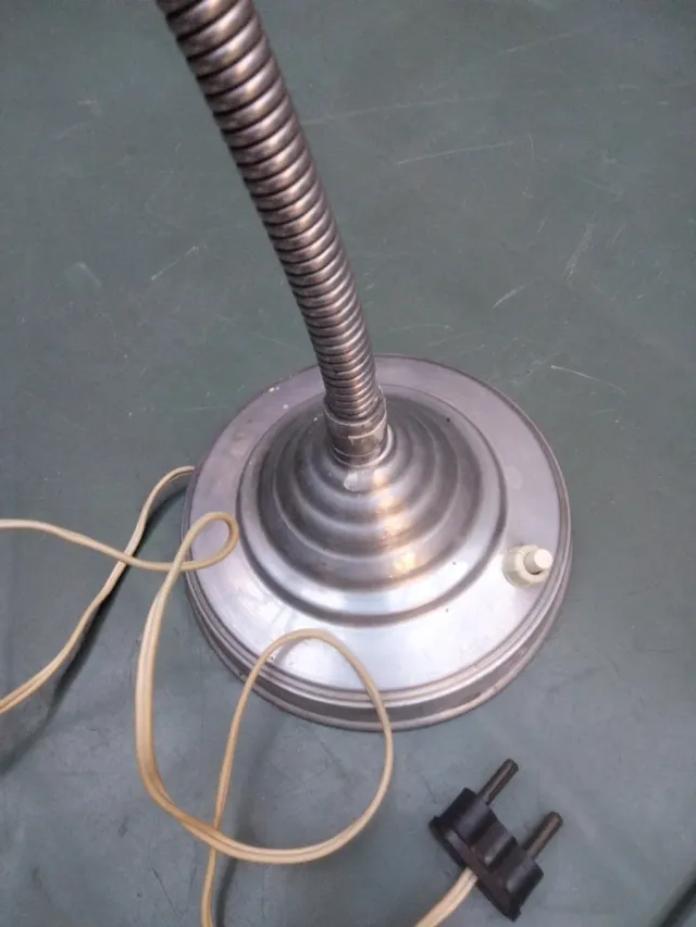 Lámpara flexo vintage metal