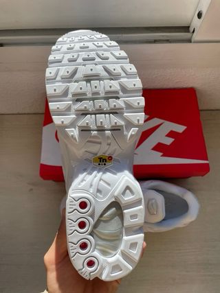Nike TN Blancas