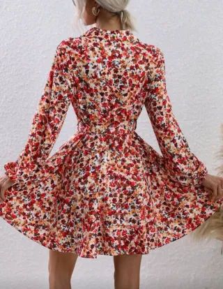 Vestido floral con vuelo