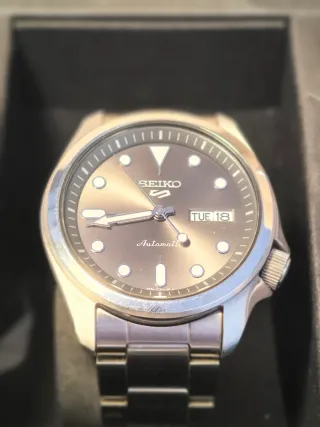 Reloj Seiko 5 Sports Dresskx Automático