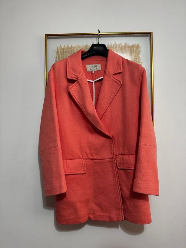 Chaquetón rosa Zara