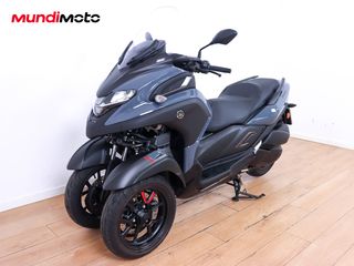YAMAHA TRICITY 300