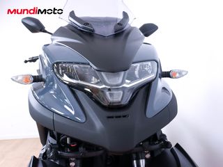 YAMAHA TRICITY 300