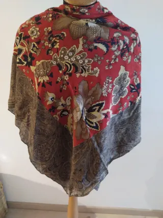 Foulard in seta rosso e marrone