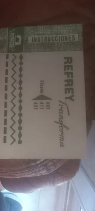 Máquina de coser antigua para bordar