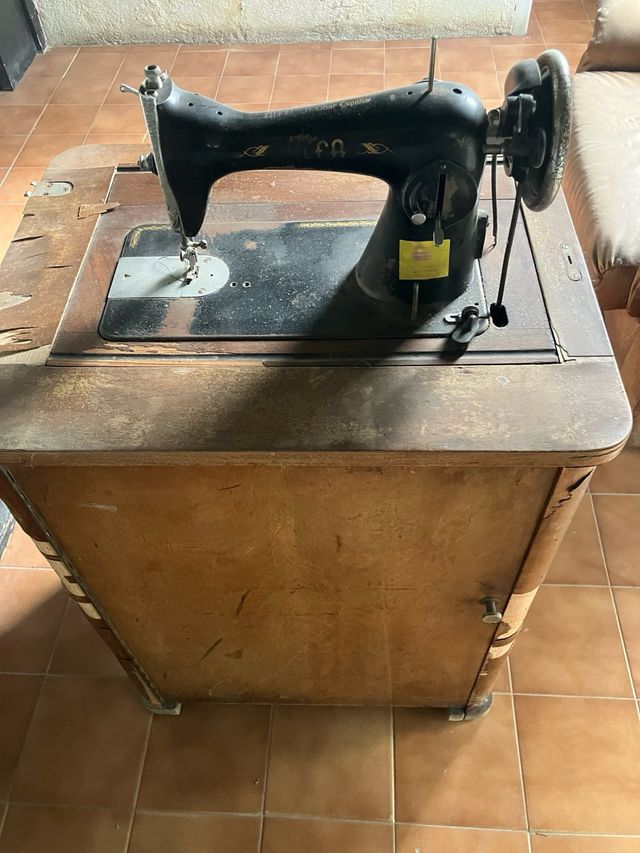 MAQUINAS DE COSER SINGER Y GRITZNER ANTIGUAS