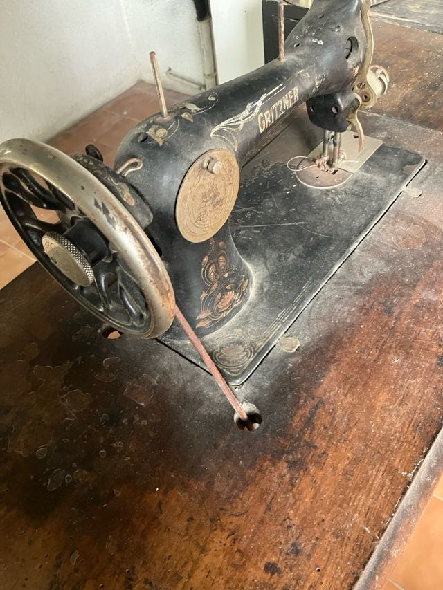 MAQUINAS DE COSER SINGER Y GRITZNER ANTIGUAS