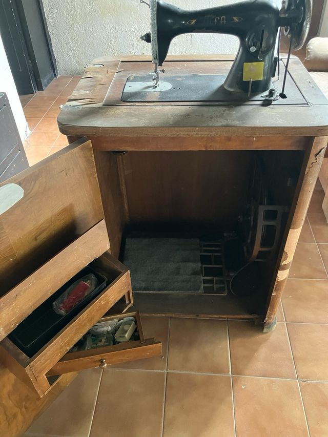 MAQUINAS DE COSER SINGER Y GRITZNER ANTIGUAS