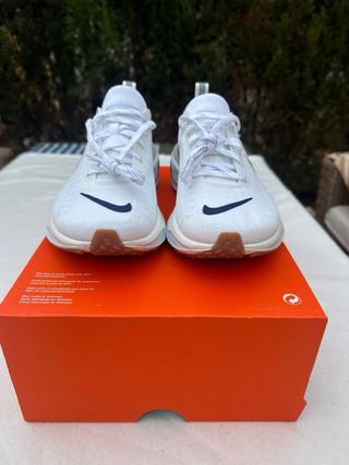 Nike ZoomX Invincible Run 3 Blancas