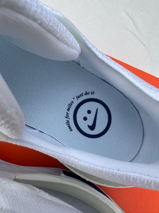 Nike ZoomX Invincible Run 3 Blancas