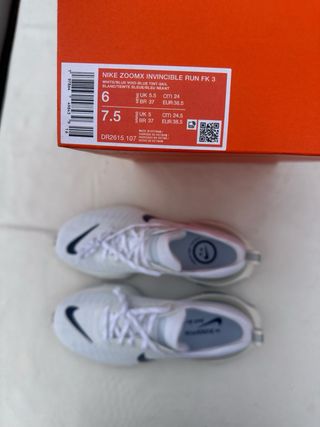 Nike ZoomX Invincible Run 3 Blancas