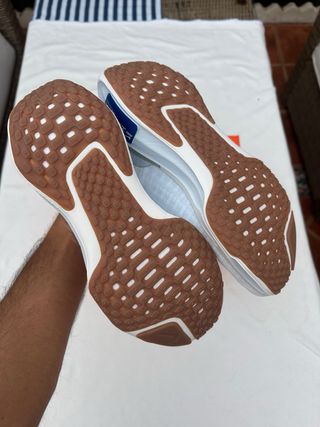 Nike ZoomX Invincible Run 3 Blancas
