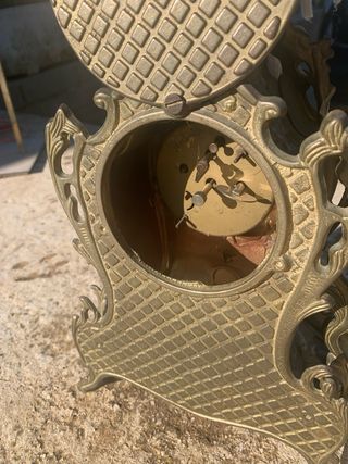 Orologio da tavolo antico in bronzo