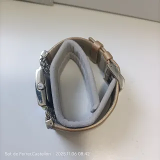 Reloj Lotus Mujer Cuadrado Beige/Plata