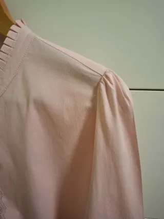 Camisa Dandara rosa con enaje Talla M