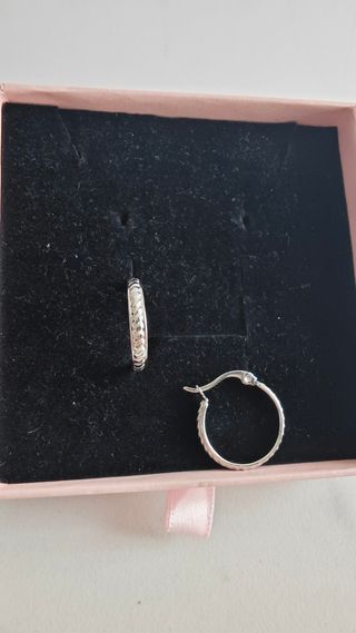 Pendientes de aro de acero plateados