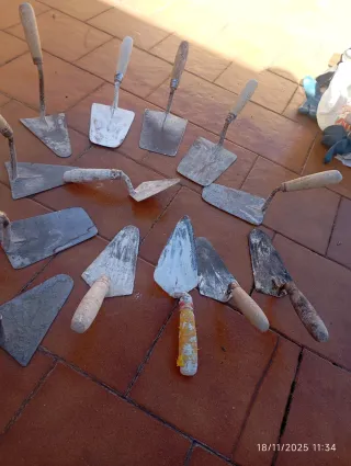 Lote de paletas y palustres