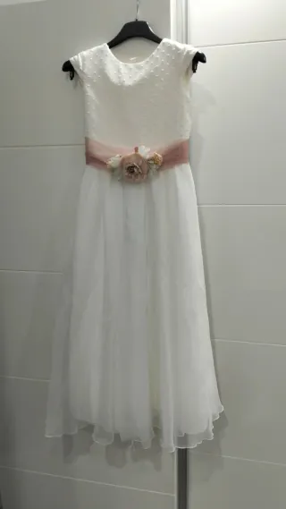 Vestido blanco comunión rosa
